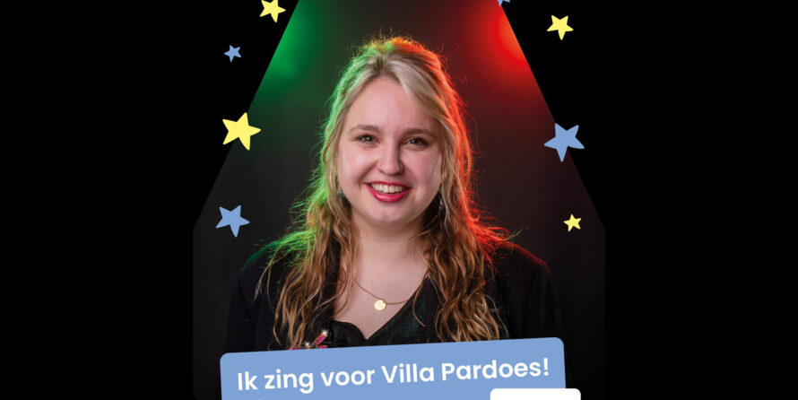 Kiki zingt voor Villa Pardoes